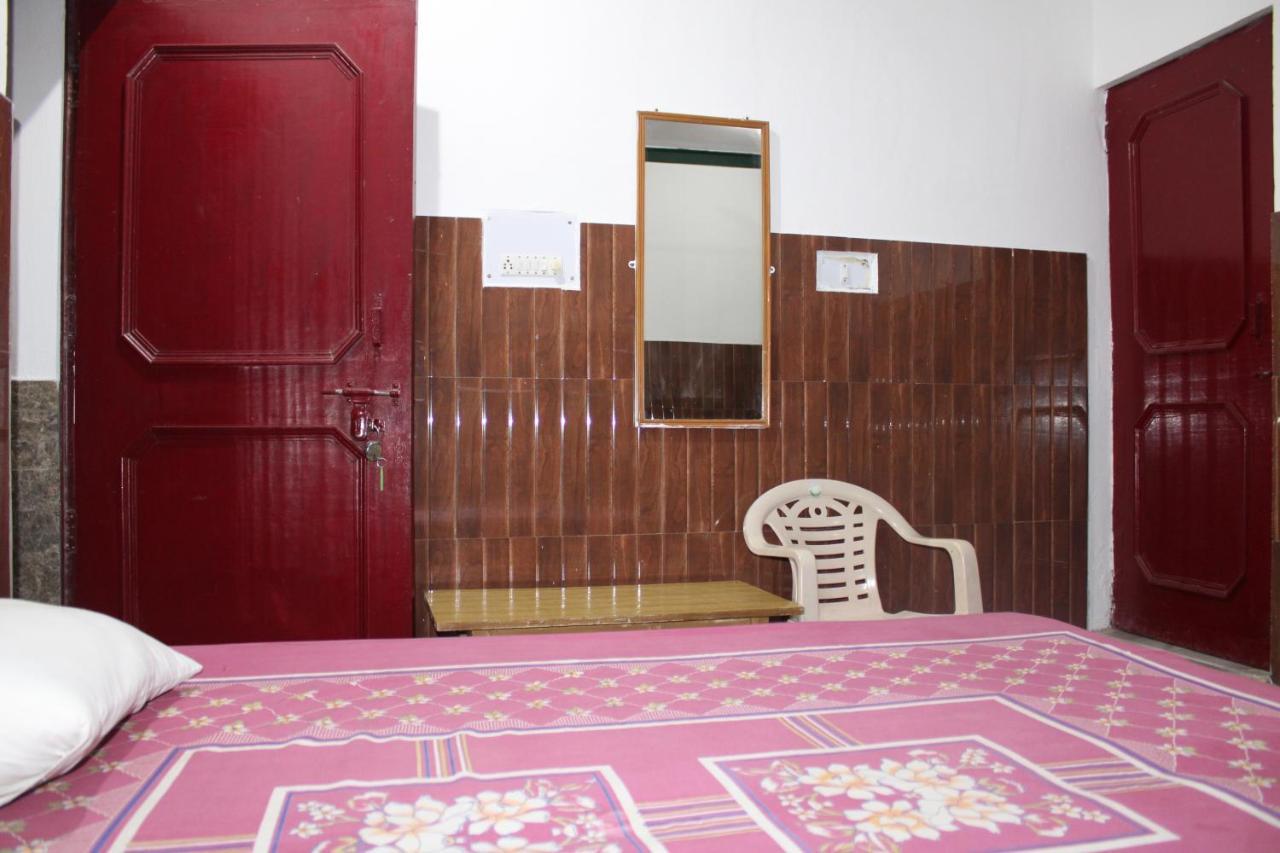 Laxmi Lodge Rishikesh Exterior photo