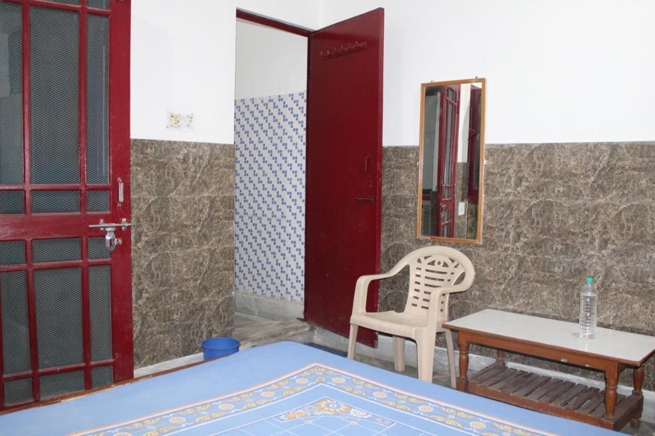 Laxmi Lodge Rishikesh Exterior photo